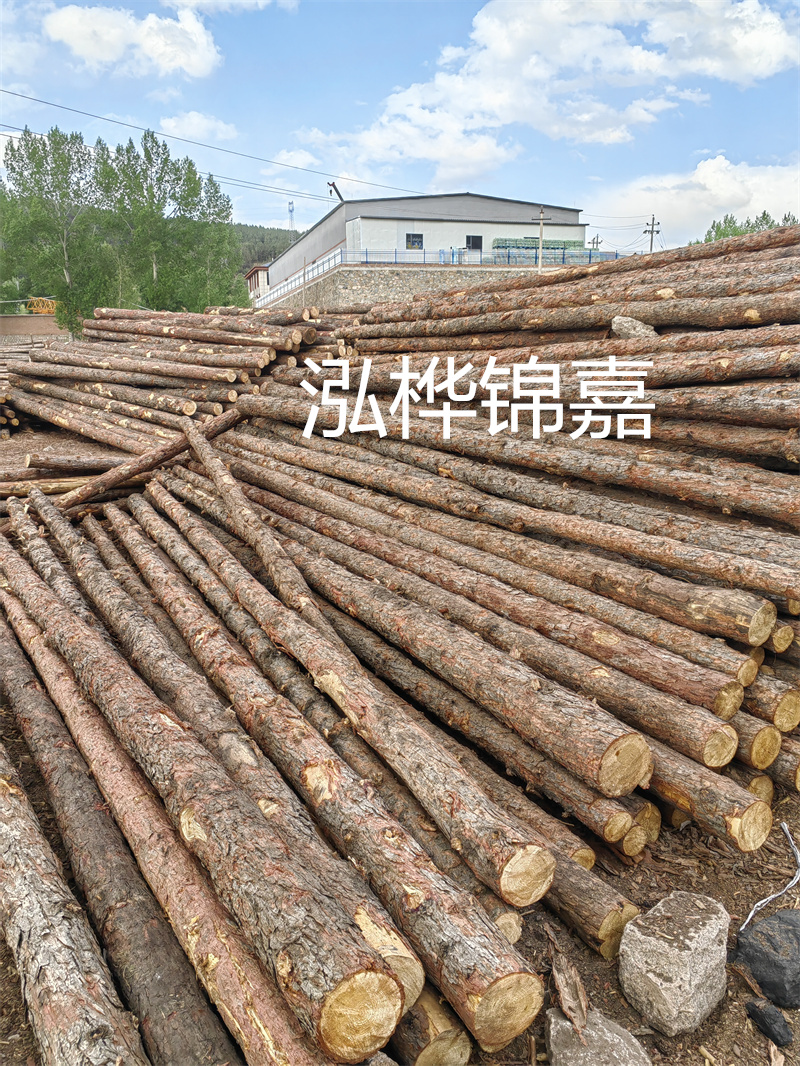 松木樁防腐施工圖片-保護環(huán)境，延長使用壽命